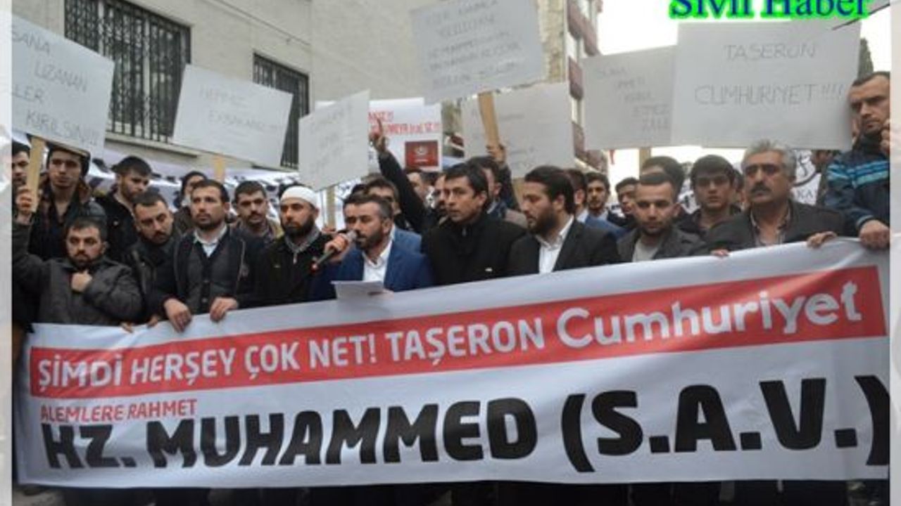 ERBAKANVAKFI İSTANBUL CUMHURİYAT GAZETESİNİ PROTESTOBASIN AÇIKLAMASI VE GÖRSELLER