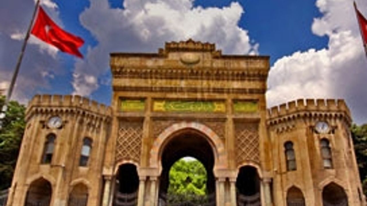 İÜ'den Yeni Anayasa Çalıştayı