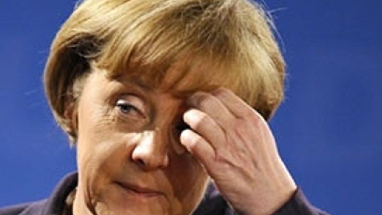 Merkel: Avrupa en zor zamanını yaşıyor