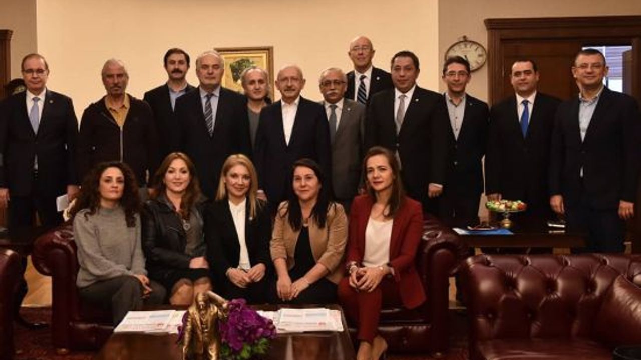 Sağlık meslek örgütü temsilcileri CHP Genel Başkanı Kemal Kılıçdaroğlu ile görüştü