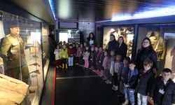 Kreş Öğrencilerinden Çanakkale Savaşları Mobil Müzesine Ziyaret