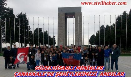 GÜZELHİSARLI MİNİKLER ÇANAKKALE’DE ŞEHİTLERİMİZİ  ANDILAR