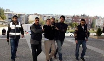 Dört Çocuğa tecavüzün cezası on ay, lanet olsun.