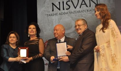 NİSVAN " TARİHE ADINI YAZDIRAN KADINLAR BELGESELİ GALASI YAPILDI.