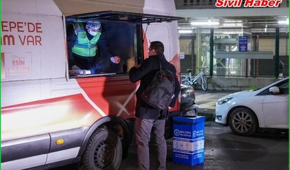 Maltepe Belediyesi’nden vatandaşlara sıcak çorba ikramı