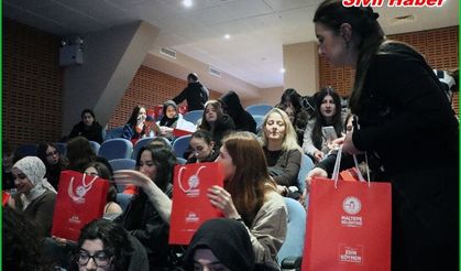 Maltepeli genç kızlara bağımlılık semineri ve hijyen eğitimi