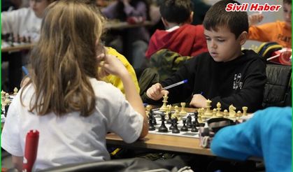 Kartal’da 23 Nisan Coşkusu Satranç Turnuvası ile Başladı