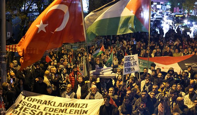 İsrail Başkonsolosluğu önünde Özgürlük Filosu ve Gazze eylemi