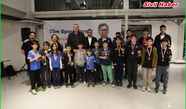 Kartal’da 23 Nisan Coşkusu Satranç Turnuvası ile Başladı