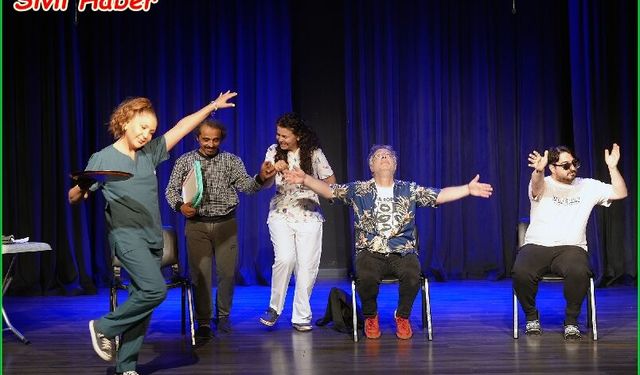 “Taklitle Hasta Bakılır” oyunu “engelleri aştı”