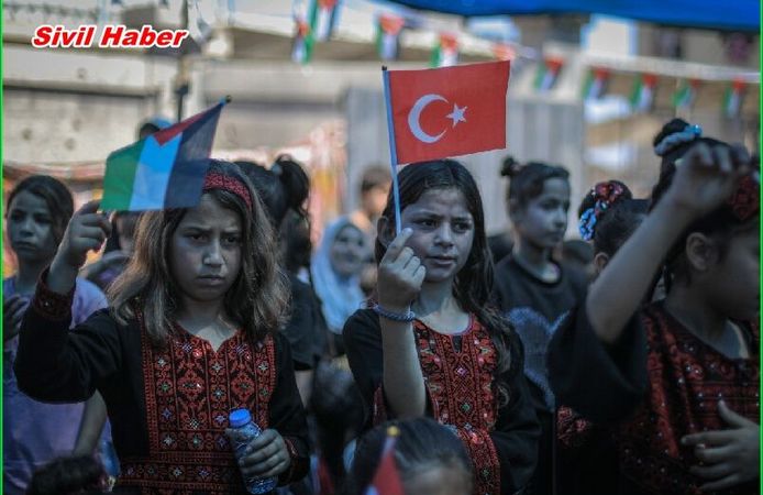 İHH Gazze’de sahra okulu açtı