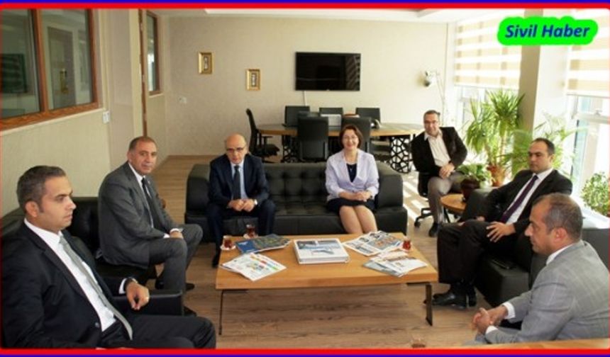 Gürsel Tekin’den Sınav Koleji’ne Ziyaret