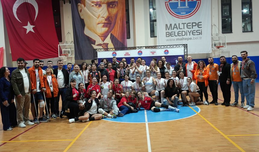 KADINLAR HAKLARI İÇİN OYNADILAR