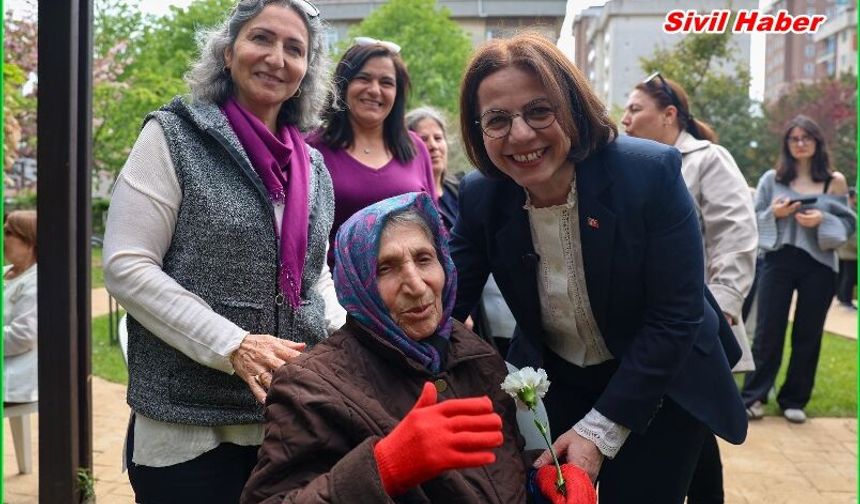 Başkan Köymen, Anneler Günü kutlama programına katıldı