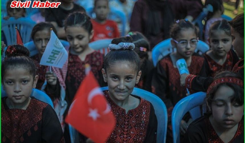İHH Gazze’de sahra okulu açtı
