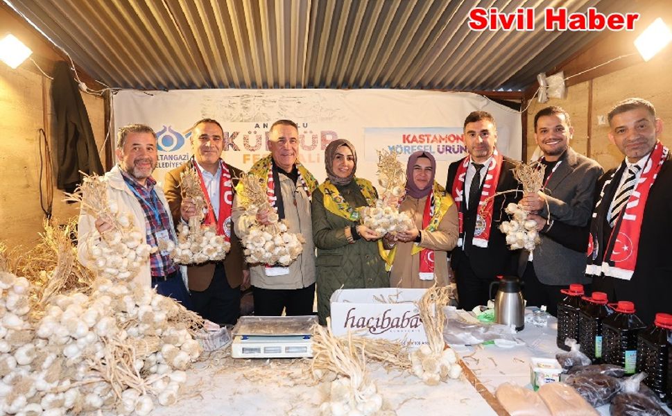 Sultangazi Belediyesi’nin düzenlediği Anadolu Kültür Festivali’ne bu kez Evliyalar şehri Kastamonu rüzgarı vardı.